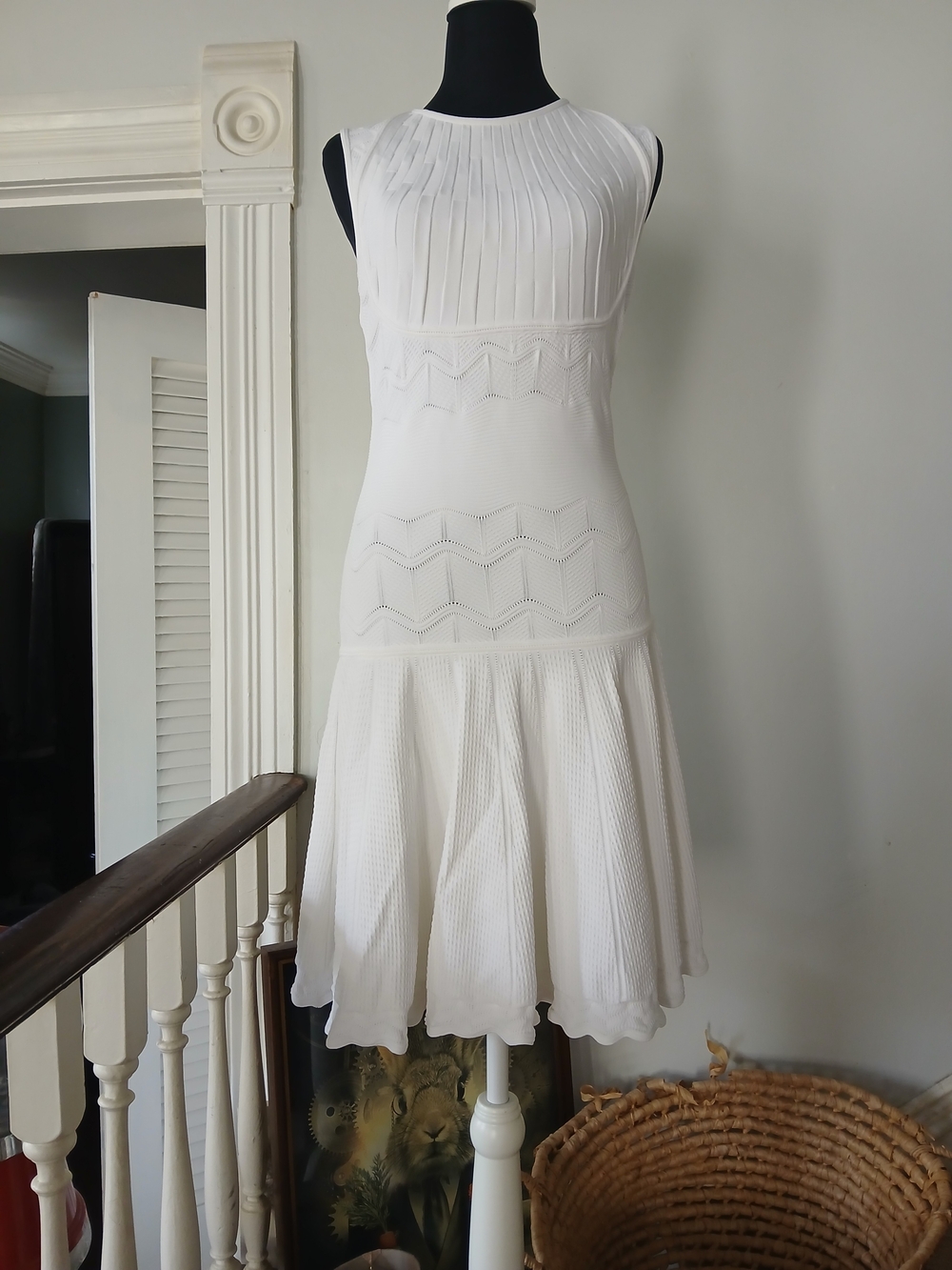 Alexander McQueen White Sleeveless Textured Knit Dress